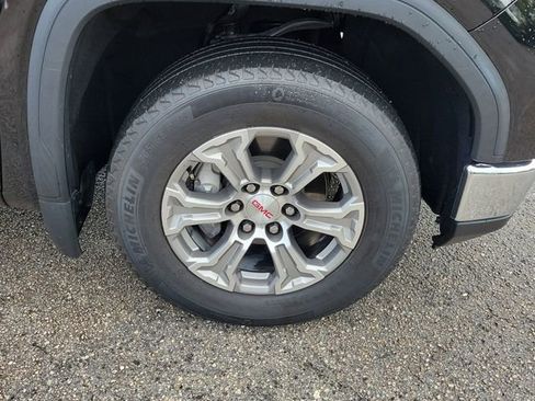 Used 2024 GMC Sierra 1500 SLT image 7