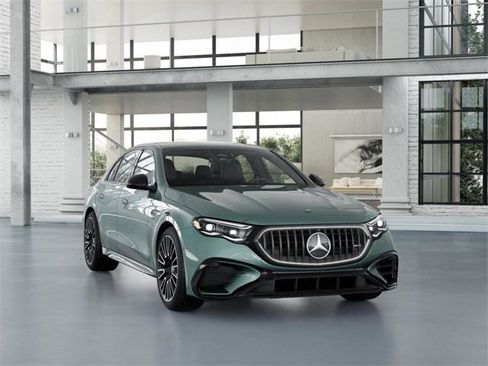 New 2026 Mercedes-Benz E 53 AMG e 4MATIC Sedan image 9