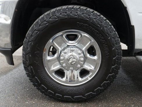 Used 2021 RAM 2500 Big Horn image 11