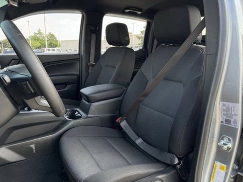 Used 2024 Chevrolet Colorado Trail Boss w/ Technology Package AWD/4WD image 25