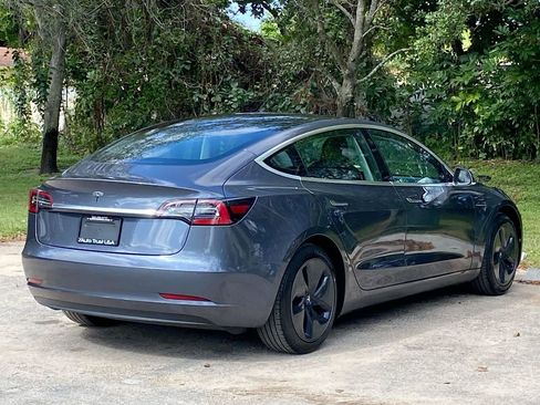Used 2020 Tesla Model 3 Standard Range Plus image 7