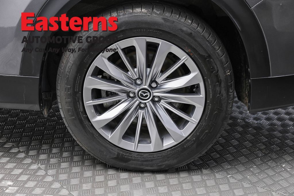 Used 2024 MAZDA CX-90 Plug-In Hybrid w/ Preferred AWD/4WD image 10