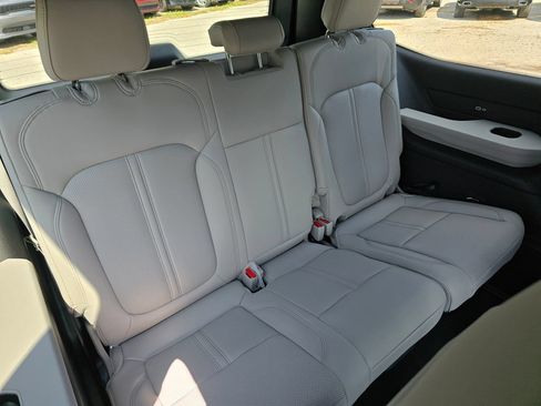 New 2026 Jeep Grand Wagoneer 4WD image 36