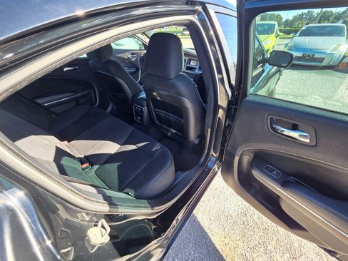 Used 2012 Dodge Charger SE image 15