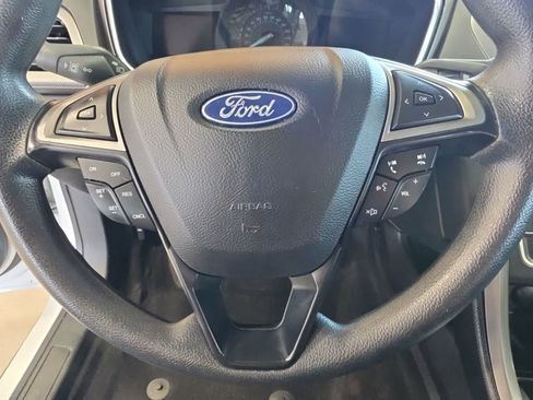 Used 2020 Ford Fusion SE FWD image 17