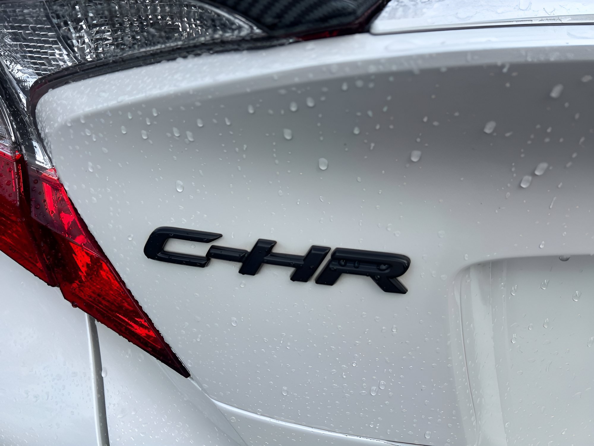 Used 2021 Toyota C-HR XLE FWD image 9