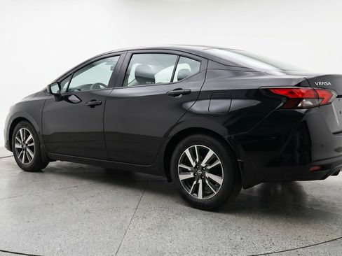 Used 2025 Nissan Versa SV image 6