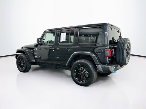 Used 2024 Jeep Wrangler Unlimited Sahara AWD/4WD image 5