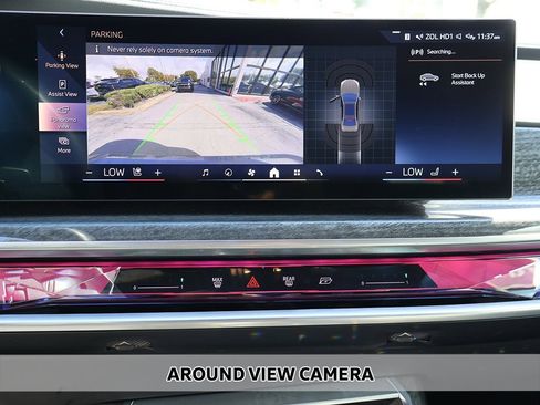 Used 2025 BMW 740i image 7