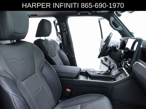 Used 2024 Lexus GX 550 w/ Accessory Package (31) AWD/4WD image 75