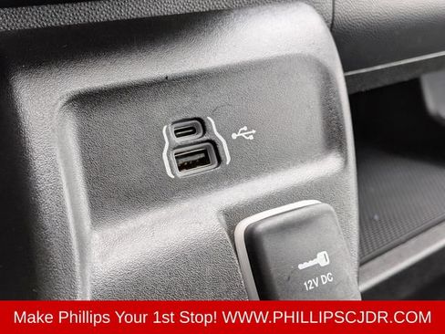 Used 2026 RAM ProMaster 2500 w/ Convenience Group FWD image 18