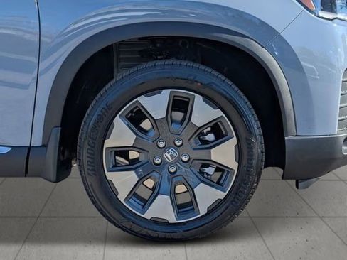 New 2026 Honda Pilot Touring image 9