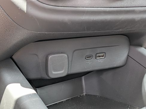 Used 2024 Chevrolet Trax LS w/ Driver Confidence Package FWD image 28