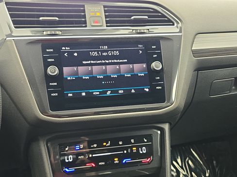 Certified 2023 Volkswagen Tiguan SEL R-Line AWD/4WD image 20