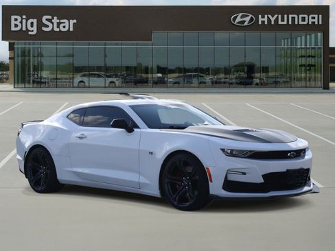 Used 2021 Chevrolet Camaro SS image 6
