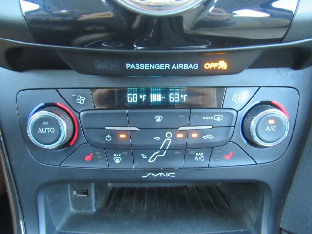 Used 2016 Ford Focus Electric Hatchback FWD image 45