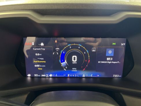 Used 2025 Chevrolet Colorado Trail Boss image 17