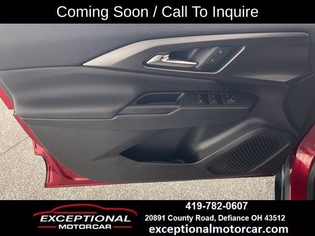 Used 2025 Chevrolet Equinox EV LT FWD image 34