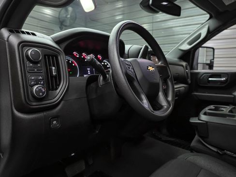 Used 2024 Chevrolet Silverado 2500 Custom w/ Custom Value Package AWD/4WD image 12