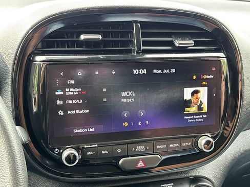 Used 2024 Kia Soul S FWD image 12
