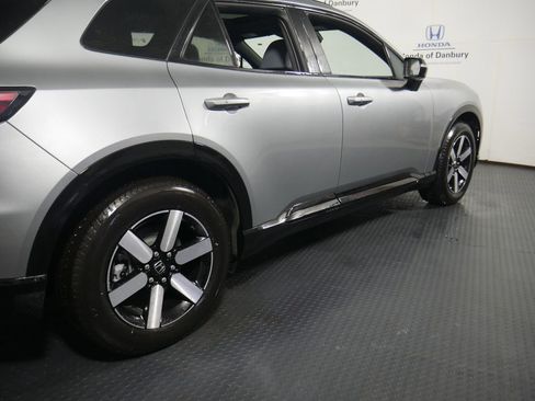 New 2025 Honda Prologue Touring image 4