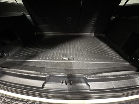 Used 2019 Ford Expedition Max Platinum image 27