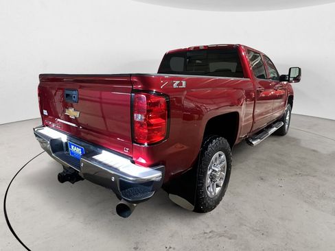 Used 2019 Chevrolet Silverado 2500 LT w/ LT Convenience Package image 7