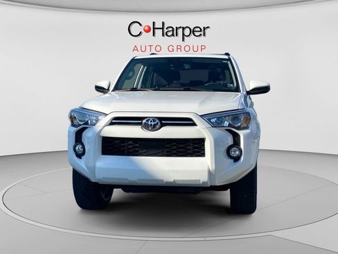 Used 2020 Toyota 4Runner SR5 AWD/4WD image 8