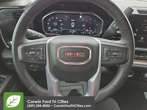 Used 2023 GMC Sierra 1500 Elevation AWD/4WD image 17