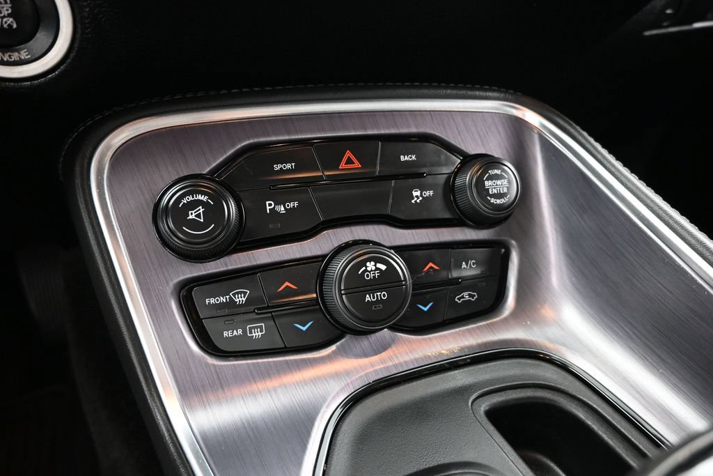 Used 2015 Dodge Challenger R/T w/ Quick Order Package 28B R/T RWD image 11