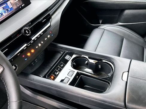 Certified 2025 Nissan Murano SV image 20