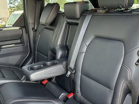 New 2026 Ford Bronco Outer Banks w/ Sasquatch Package AWD/4WD image 30