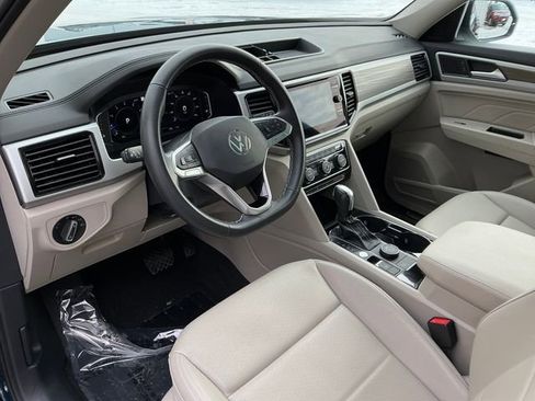 Certified 2023 Volkswagen Atlas SEL image 5