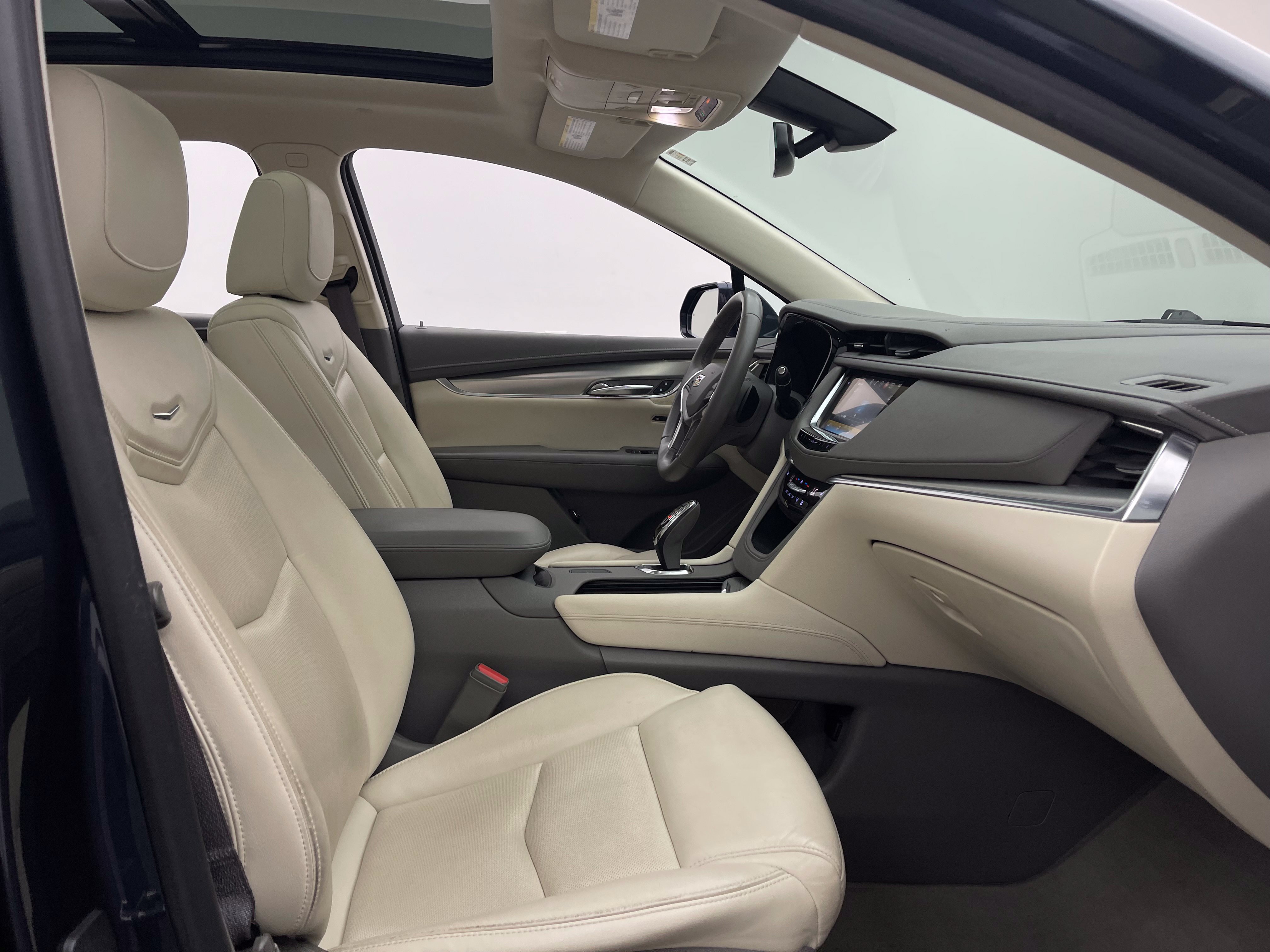 Used 2018 Cadillac XT5 Luxury FWD image 34