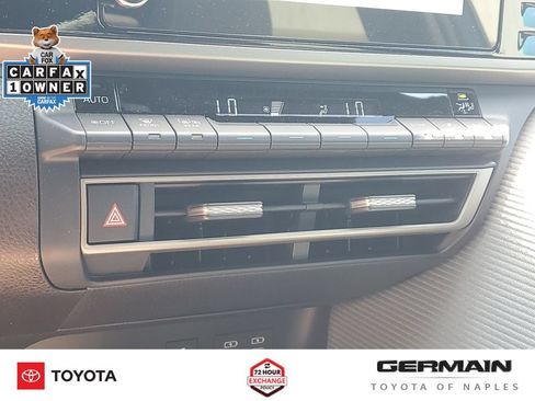 Used 2025 Toyota Camry SE FWD image 31