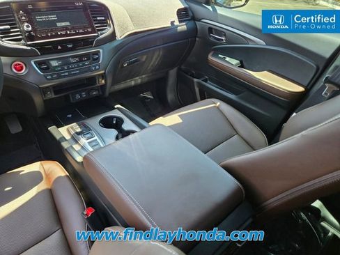 Certified 2025 Honda Ridgeline RTL image 17