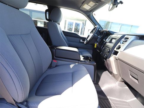 Used 2014 Ford F150 XLT w/ XLT Chrome Package image 8