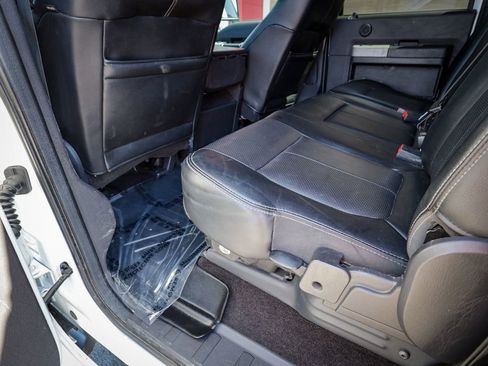 Used 2015 Ford F250 Lariat w/ Lariat Interior Package AWD/4WD image 31