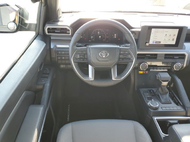 Used 2024 Toyota Tacoma SR5 AWD/4WD image 10