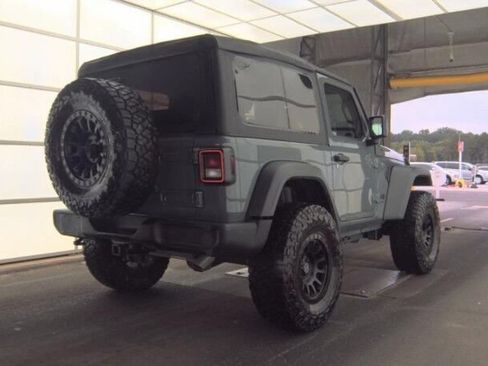 Used 2025 Jeep Wrangler Sport AWD/4WD image 5