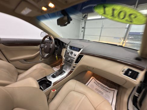Used 2011 Cadillac CTS Luxury image 22