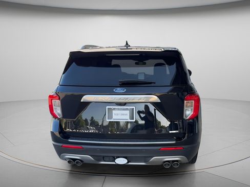 Used 2020 Ford Explorer Platinum w/ Premium Technology Package image 9
