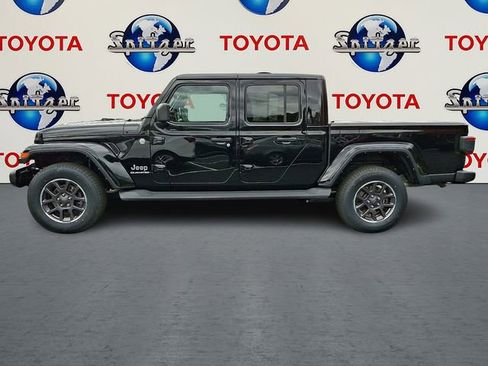Used 2022 Jeep Gladiator Overland w/ Popular Equipment Package image 5