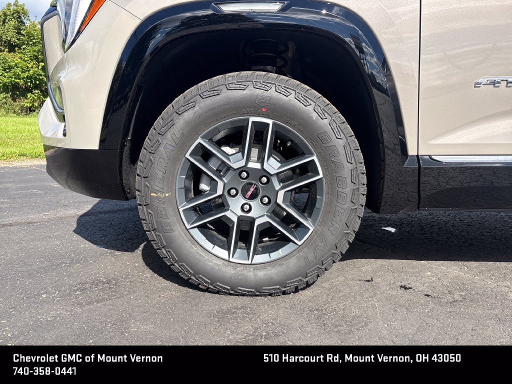 New 2027 GMC Terrain AT4 w/ Technology Package II AWD/4WD image 25
