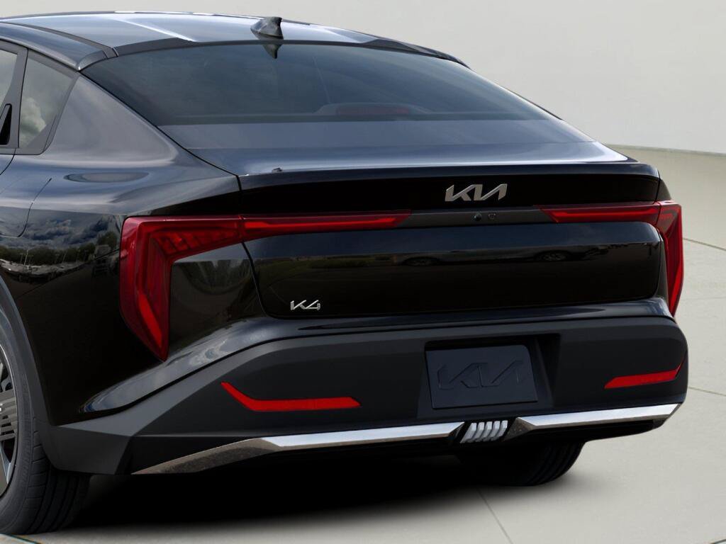 New 2026 Kia K4 FWD image 27