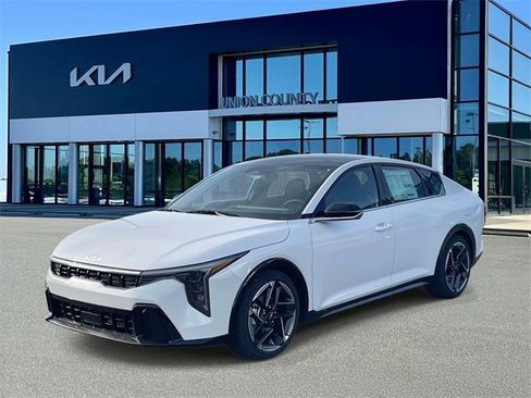 New 2025 Kia K4 GT-Line image 8