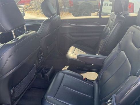 Certified 2023 Jeep Grand Cherokee L Limited AWD/4WD image 14