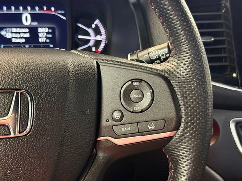 Used 2024 Honda Passport TrailSport image 30