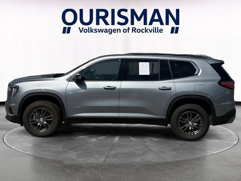 Used 2025 GMC Acadia Elevation FWD image 3
