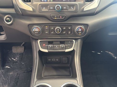 Used 2023 GMC Terrain SLE w/ Driver Convenience Package AWD/4WD image 23